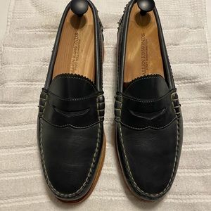 Casual Men’s Dress Loafers - Black. Cedar Wood Shoe trees Our Included In Price.